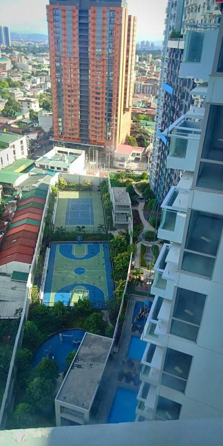 Cubao Manhattanheights Unit14K Tower D, Studio マニラ市 エクステリア 写真